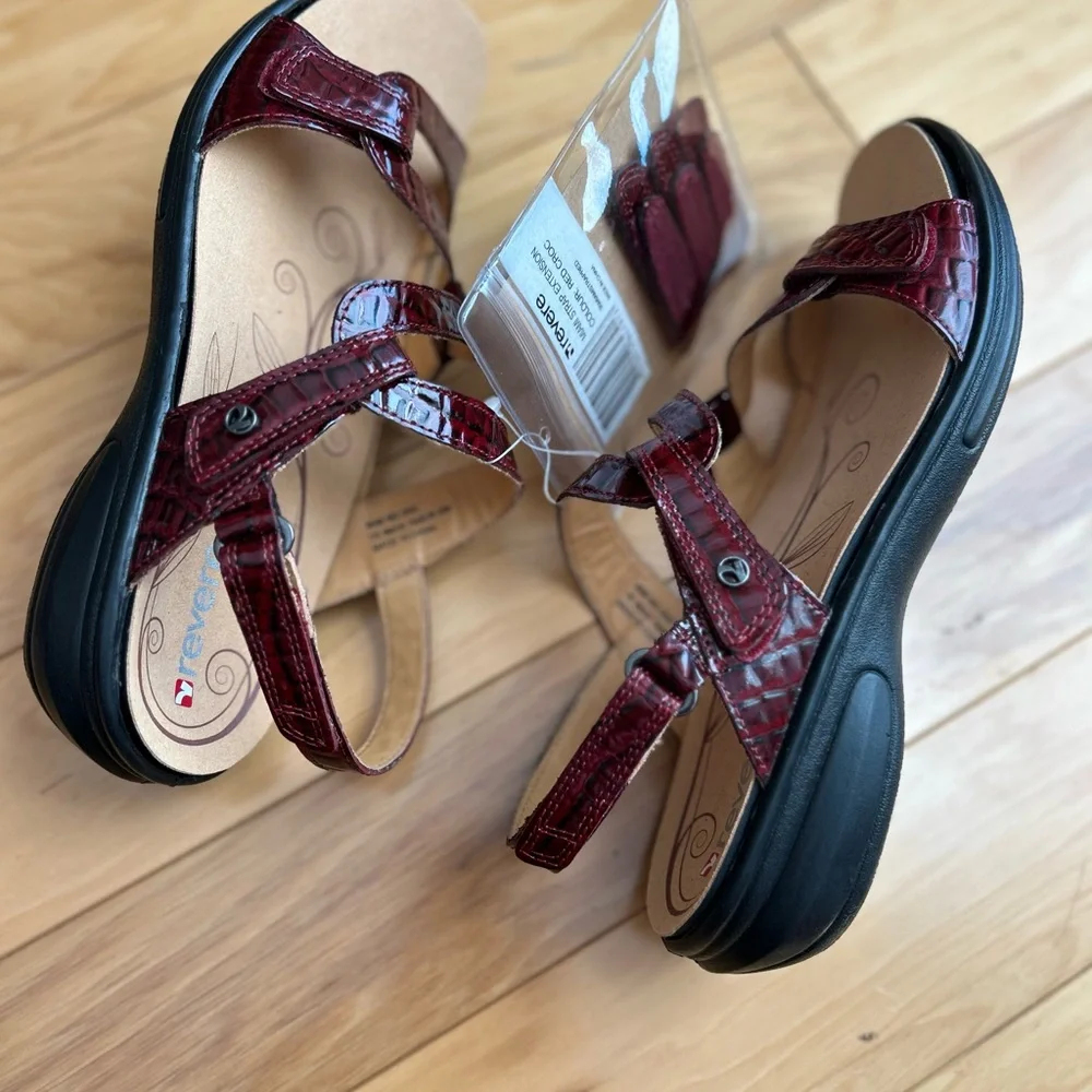 NWT Revere 3-Strap Classic Leather Orthotic Sandals in Miami Red Croc - Picture 7 of 12
